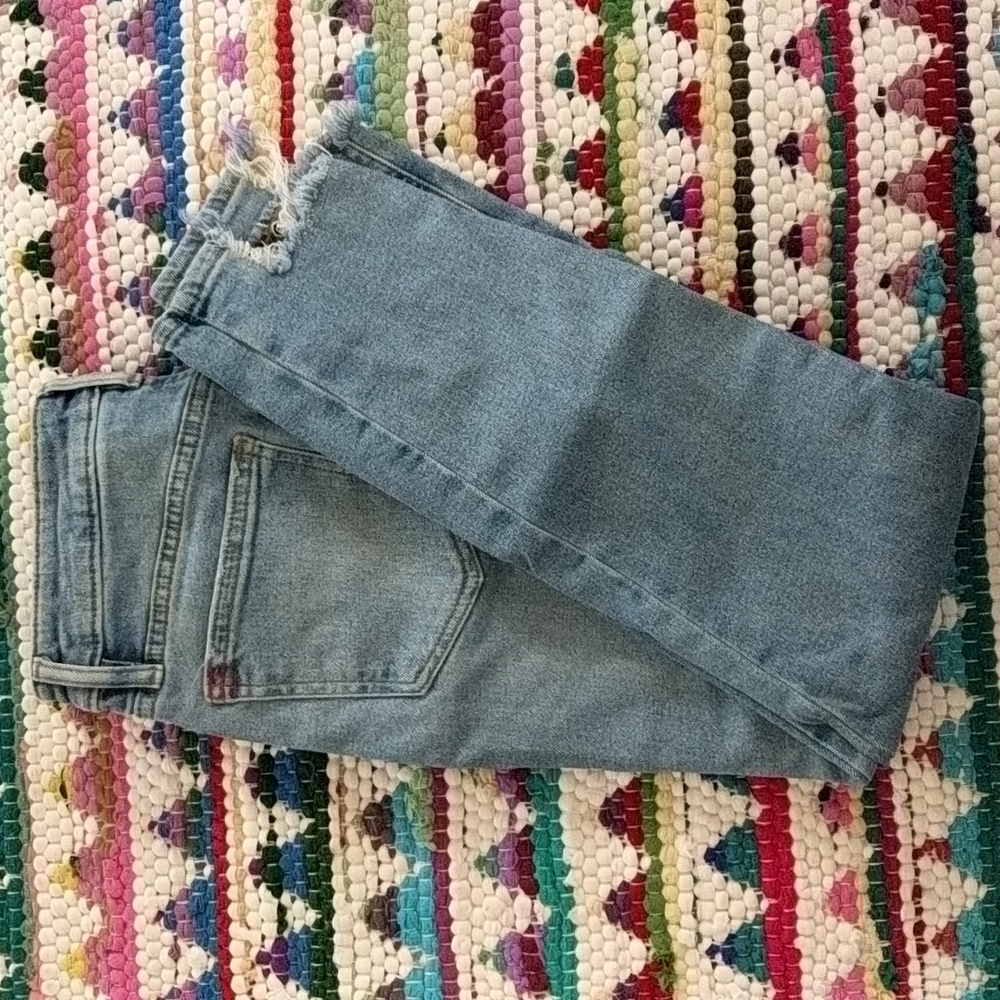 BDG Girlfriend Jeans
